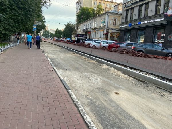 Парковка появится на улице Большая Покровская к 15 августа