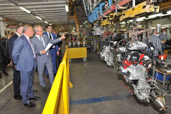 Юрий Борисов и&nbsp;Глеб Никитин посетили Горьковский автозавод
