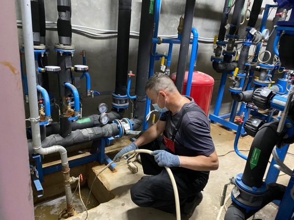 В&nbsp;более чем трети многоквартирных домов Дзержинска уже провели промывку и&nbsp;опрессовку систем отопления