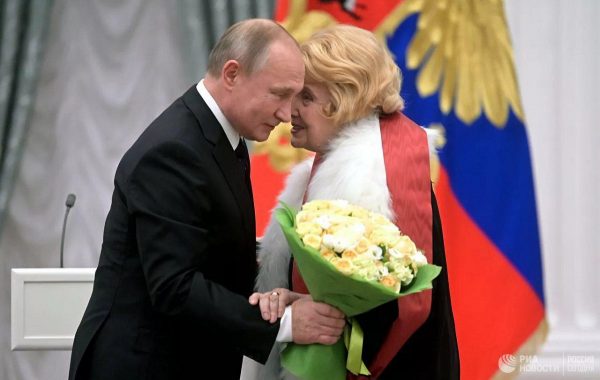 Театральный эффект: о чём Татьяна Доронина попросила Владимира Путина