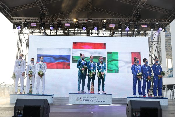 Женская сборная России завоевала серебро на чемпионате Европы по современному пятиборью