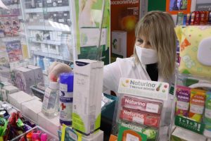 Перечень лекарств от коронавируса может появиться на аптечных кассах