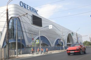 Госинспекция труда оштрафовала подрядчика аквапарка «Океанис» за падение рабочего с третьего этажа