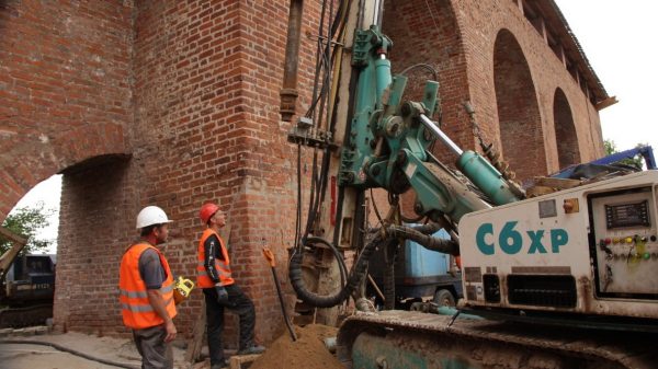 Завершается укрепление склона и&nbsp;стены Нижегородского кремля в&nbsp;зоне воссоздания фуникулера