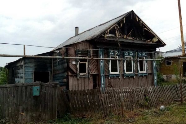 Житель Павлово поджег дом бывшей девушки из ревности