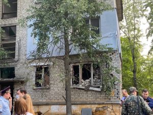 Глеб Никитин поручил оказать помощь в связи с ЧП на улице Светлоярской