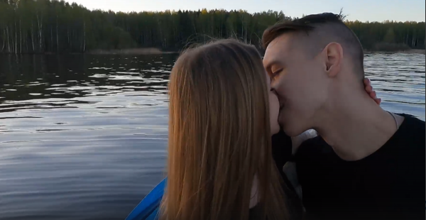 Нижегородец Олег Пикунов презентовал клип на композицию «Под песни Руки&nbsp;Вверх»