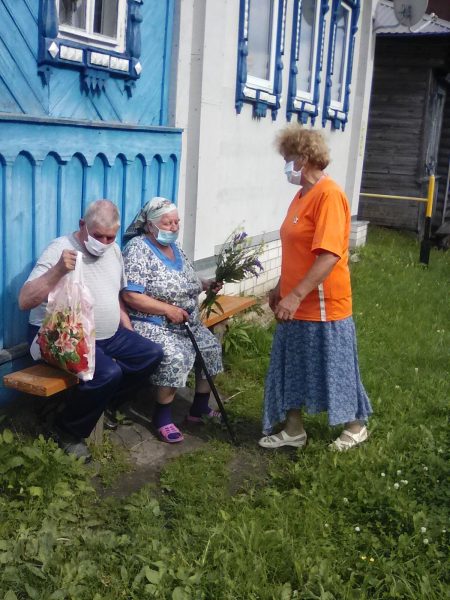 Серебряный волонтер Светлана Морозова - желанный гость у долгожителей села Панино