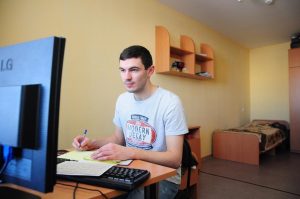 В вуз — через госуслуги: изучаем новые правила поступления