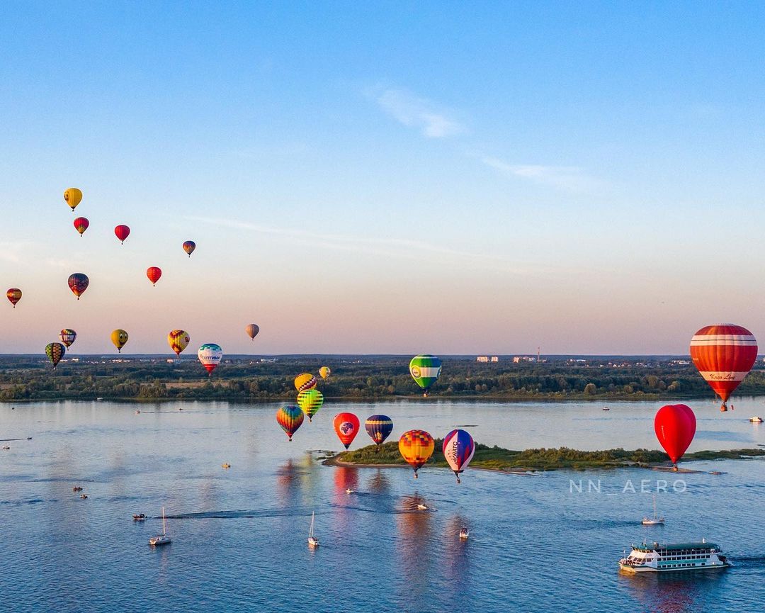 «Нижегородская Каппадокия»: фестиваль воздушных шаров стартовал в Нижнем Новгороде