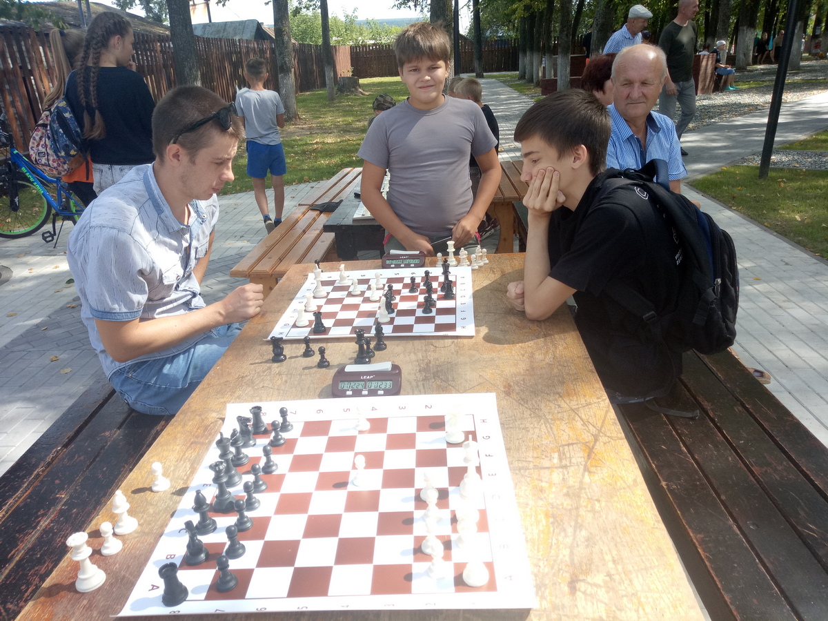 Шахматы - популярное увлечение жителей посёлка