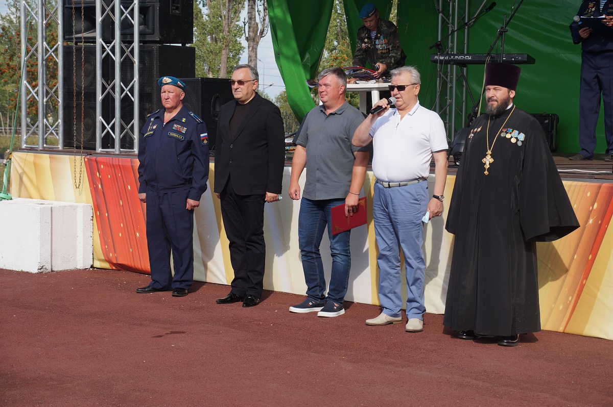 Дмитрий Краснов принял участие в памятном мероприятии, посвященном Дню ВДВ