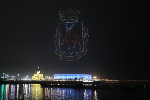 Масштабное шоу дронов прошло над слиянием Оки и Волги в Нижнем Новгороде