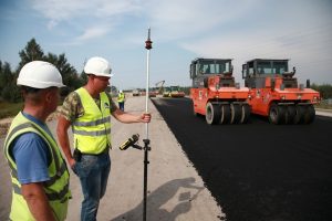 На М‑12 работает 9,5 тысяч человек и 3 тысячи 553 единицы техники