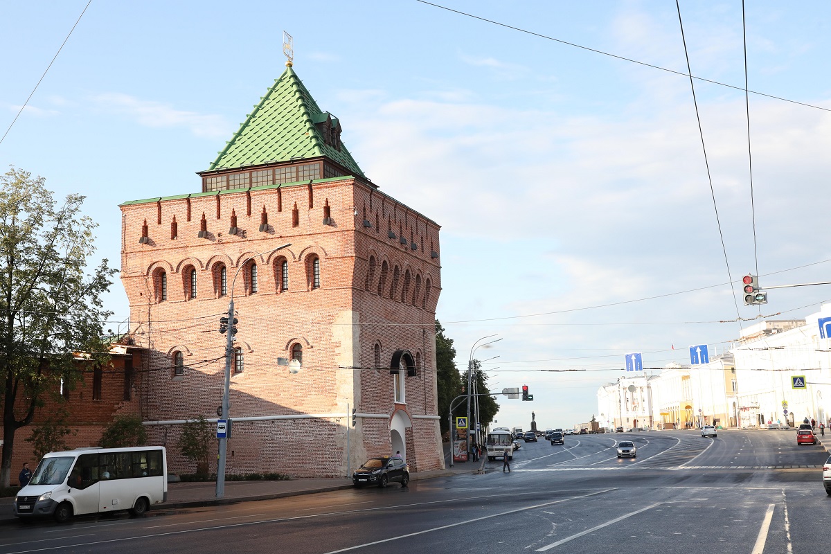 Дмитриевская башня кремль