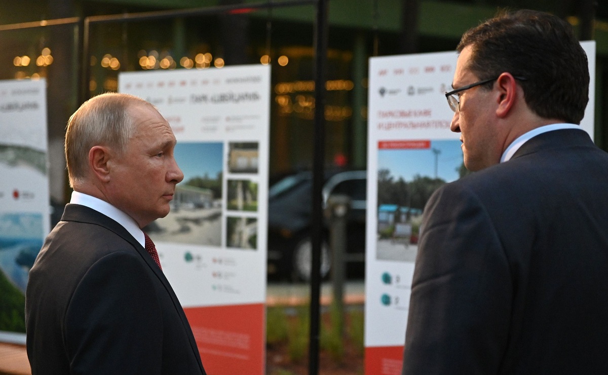Владимир Путин ознакомился с ходом реновации парка