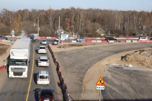 Старую скульптуру, расположенную рядом с развязкой в Ольгино, отремонтируют