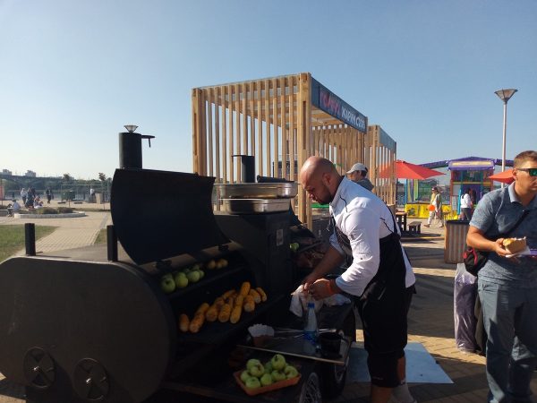 Праздник живота и суперкулинар Поволжья: смотрим, как в Нижнем Новгороде проходит фестиваль «Да,&nbsp;шеф!»