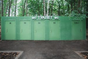 Туалеты в парке «Швейцария» заработают в ближайшие 2 месяца