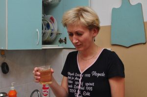 Вылетели в трубу: жители Автозавода лишились горячей воды
