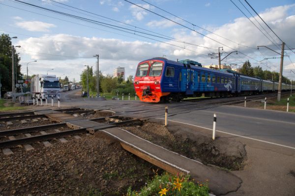Горьковская железная дорога обеспокоена ростом числа нарушений ПДД на железнодорожных переездах
