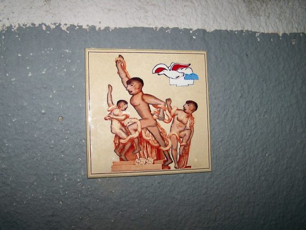 «Лаокоон» от Бэнкси Нижегородского появился на стене одного из бассейнов в Нижнем Новгороде