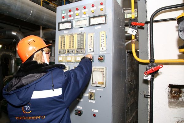 Досрочный пуск отопления начался в детсадах, школах и больницах Нижнего Новгорода