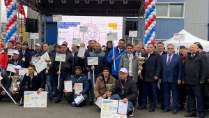 Два нижегородских водителя автобусов вошли в десятку лучших в России