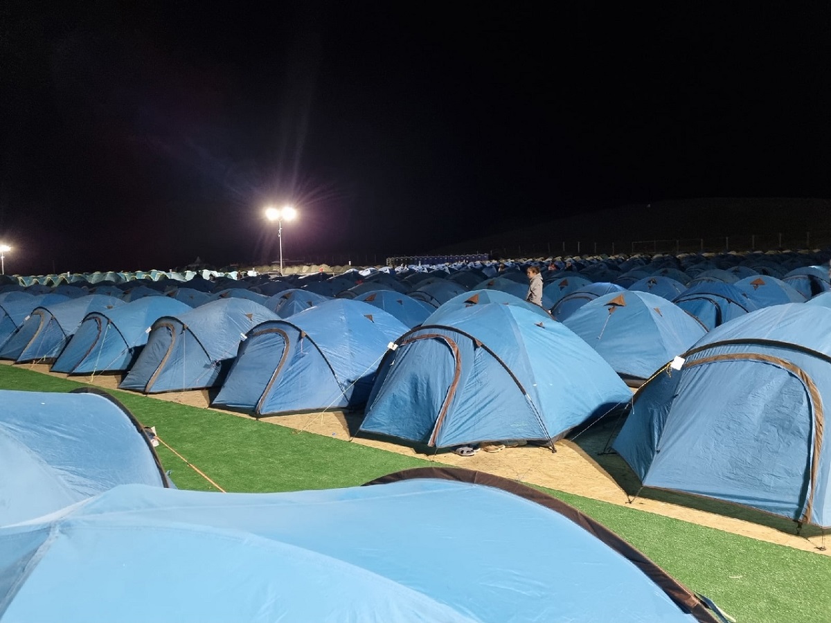 В палаточном лагере отбой