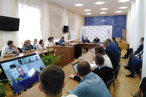 Депутат Госдумы Наталья Назарова встретилась с представителями энергетических и газоснабжающих компаний