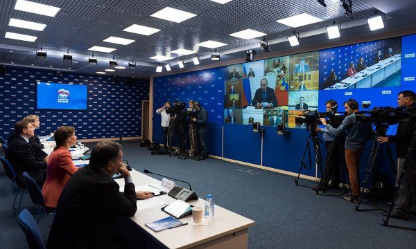 Владимир Путин: «Многие решения по развитию страны и укреплению социальной сферы были инициированы «Единой Россией»