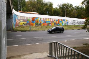 Новые граффити с легендарными горьковскими автомобилями появились у Канавинского моста