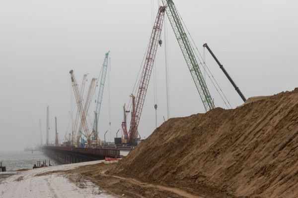 Мост через Волгу на обходе Тольятти готов на 68%