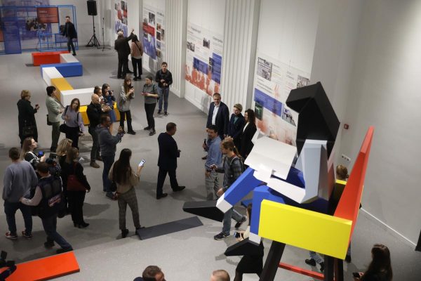 Кинотеатр, фотовыставка и&nbsp;зона коворкинга: Центр культуры «Рекорд» открылся после реставрации