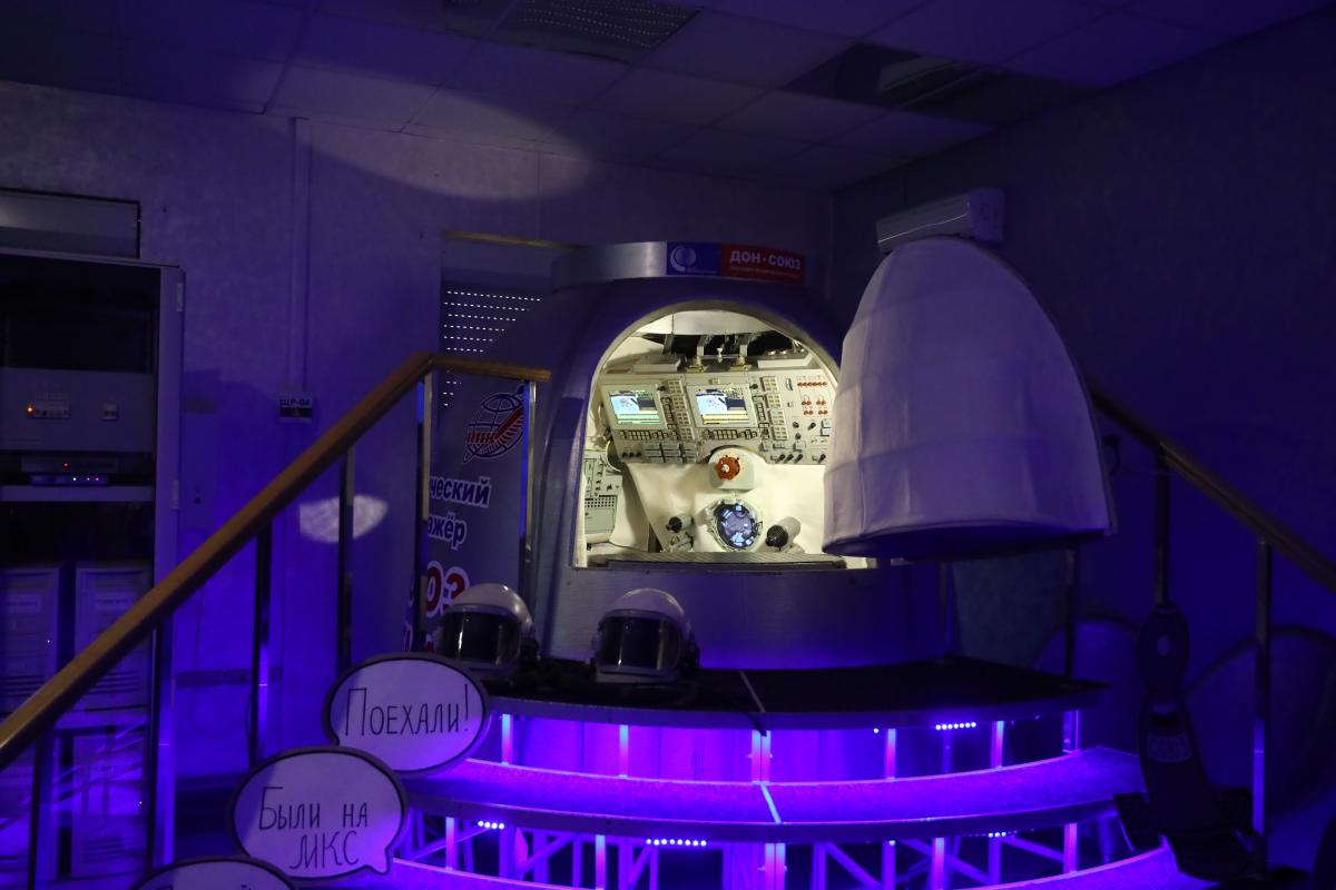 Космический тренажер в Нижегородском планетарии является одним из пяти существующих в России прототипов космического корабля «Союз».
