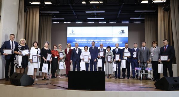 Первую премию «Исток» имени академика Петрянова-Соколова вручили в&nbsp;Нижнем Новгороде