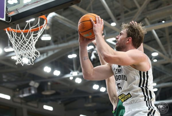 Баскетболисты «Нижнего Новгорода» на выезде обыграли польскую «Зелёну Гуру»