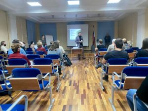 Пешеходные дорожки, новое освещение и стелы: нижегородцы обсудили благоустройство сквера у дома 23 на улице Родионова