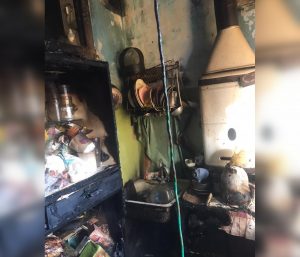 Два человека пострадали при пожаре в пятиэтажке в Володарском районе