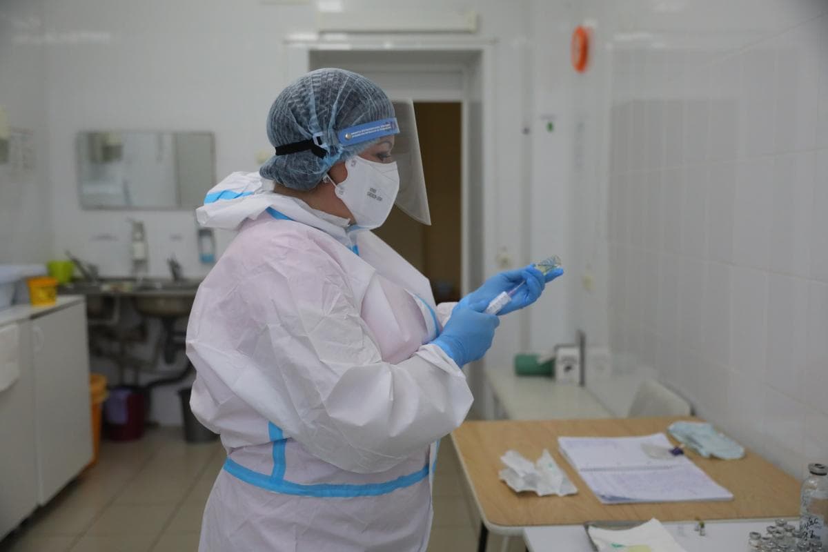 ГК «Волгаэнерго» передала больнице № 23 медикаменты для лечения COVID