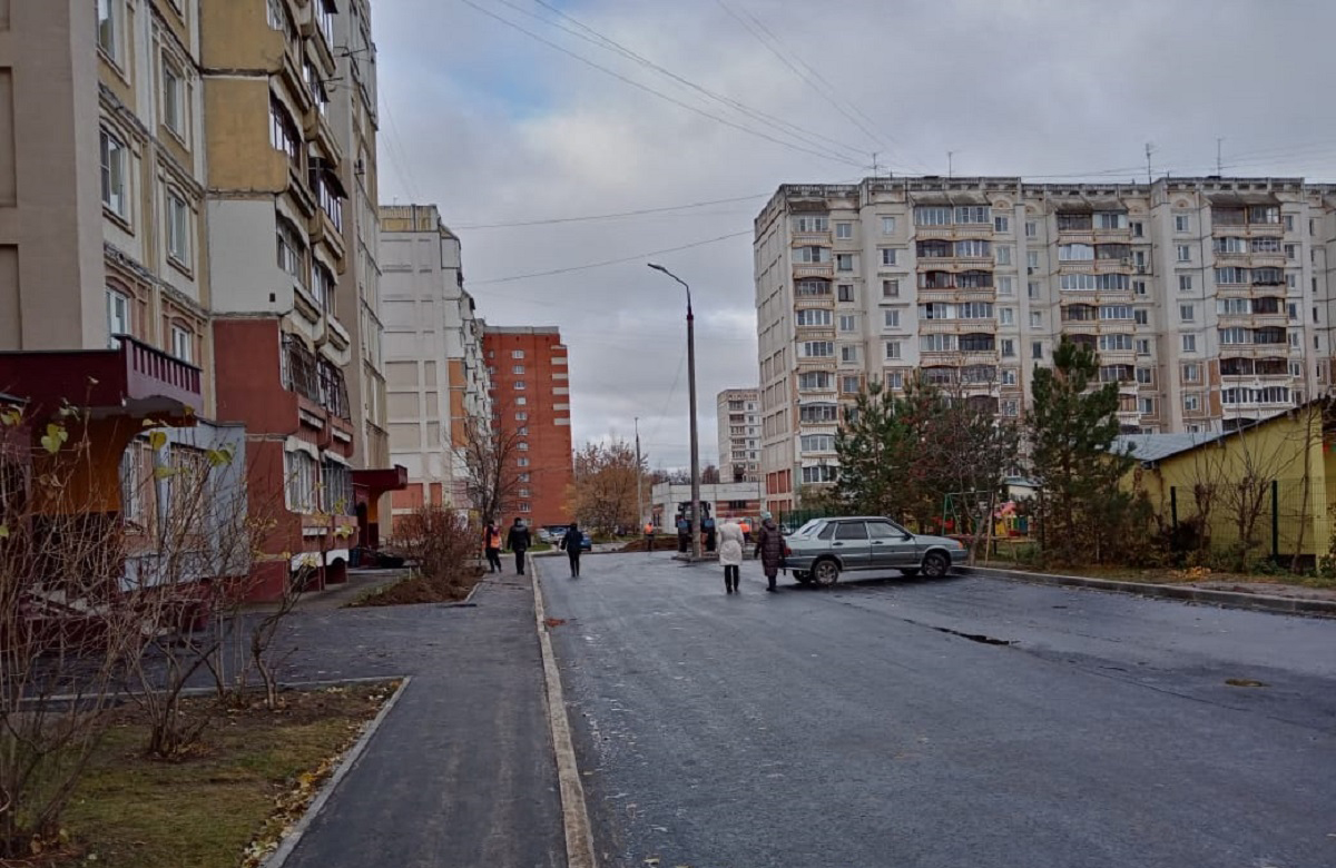 Придомовые территории шести многоквартирных жилых домов благоустроят в Автозаводском районе