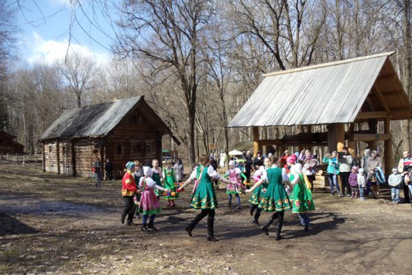 Депутаты указали на необходимость строгого контроля за качеством и сроками реставрационных работ на Щелоковском хуторе