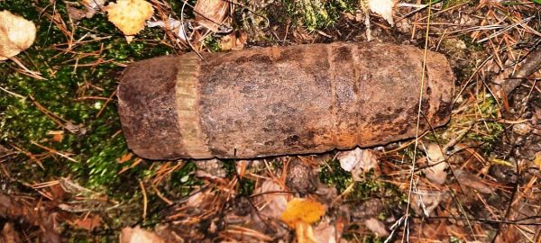 Снаряд времен Великой Отечественной войны обнаружили рядом с Силикатным озером