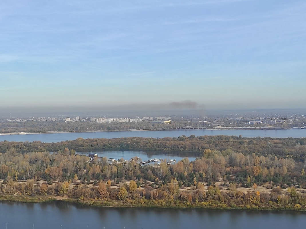 Нижегородцы пожаловались на смог и запах химикатов в Сормовском районе
