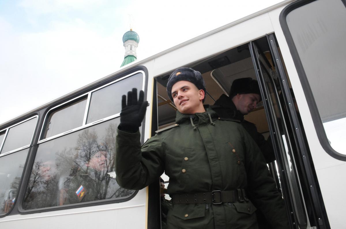 Почти 2000 призывников планируют направить на военную службу из Нижегородской области