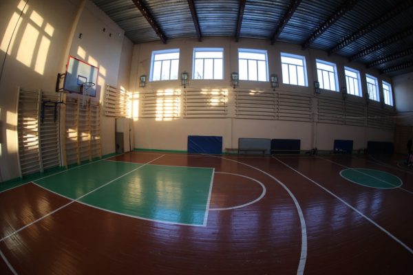 Новые окна установили в школе № 26 по поручению главы города Дзержинска