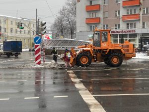 395 единиц техники и 844 дорожных рабочих было задействовано в уборке снега в Нижнем Новгороде за минувшие сутки