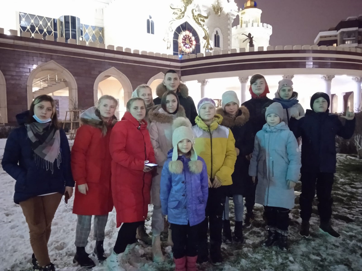 Нижегородские школьники на экскурсии по Казани