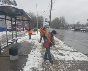 Уборка дорог и улиц Ленинского района проводится в круглосуточном режиме