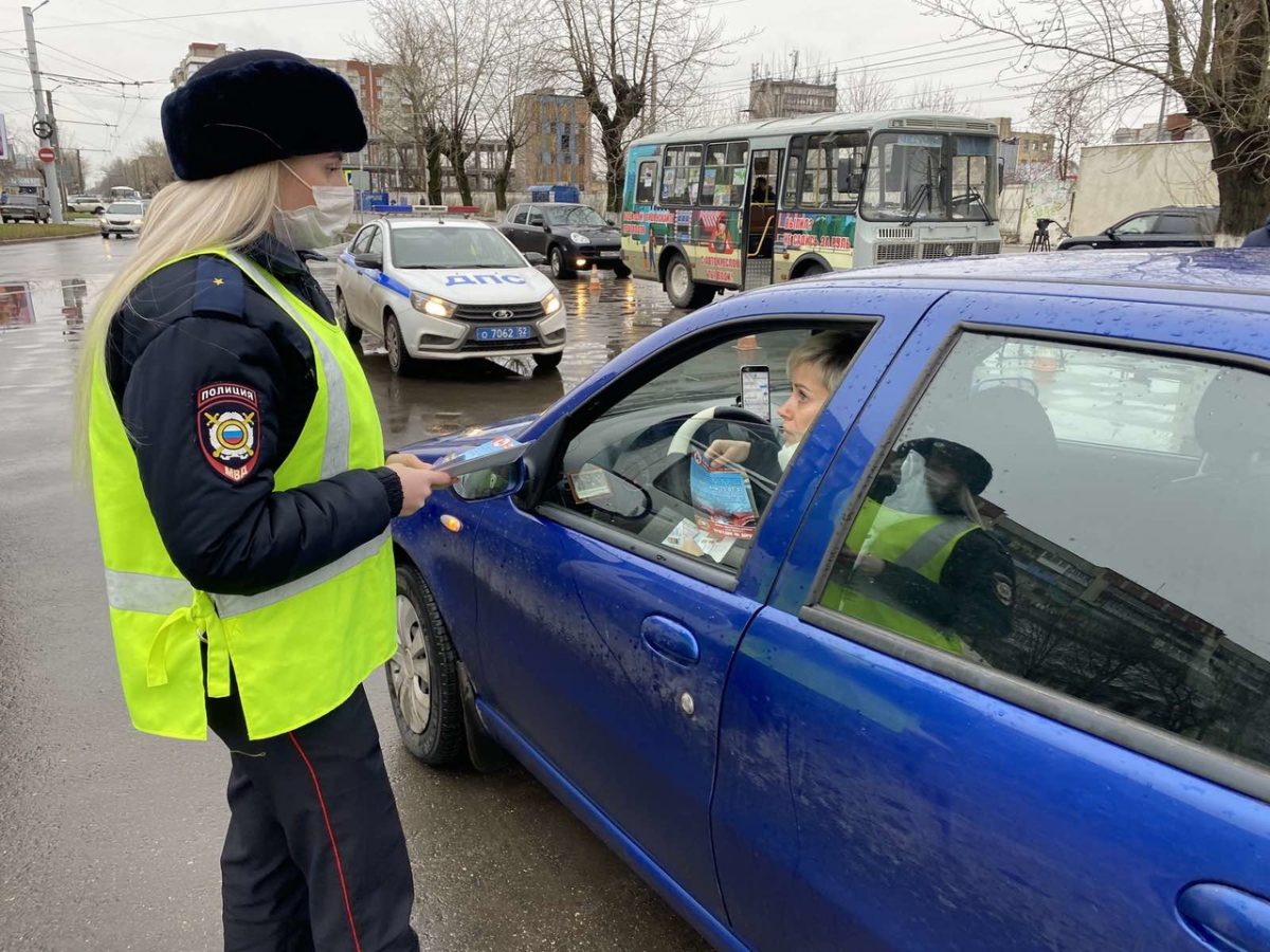 За сутки на дорогах Дзержинска обнаружили около 80 непристегнутых водителей